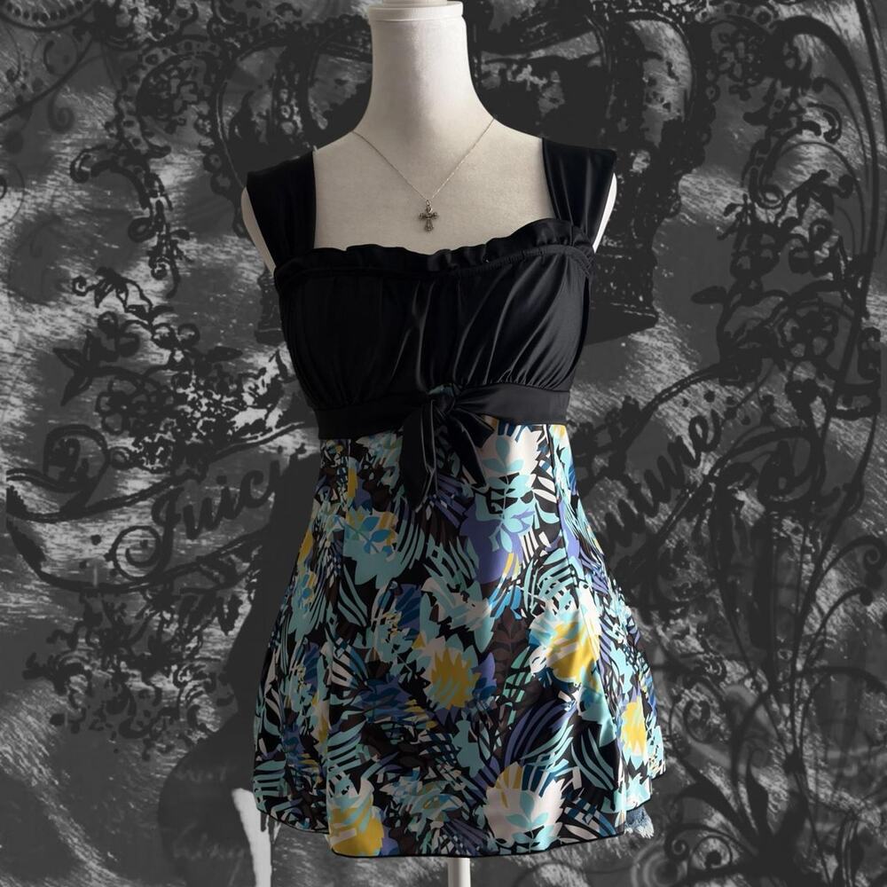 secured padded flowy floral print boho vintage Y2K resort feel coquette swim top
